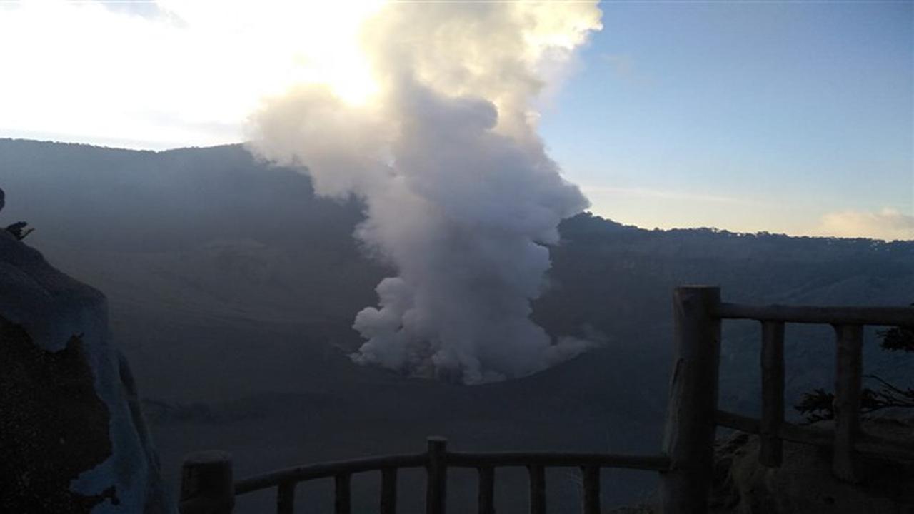 Gunung Tangkuban Parahu