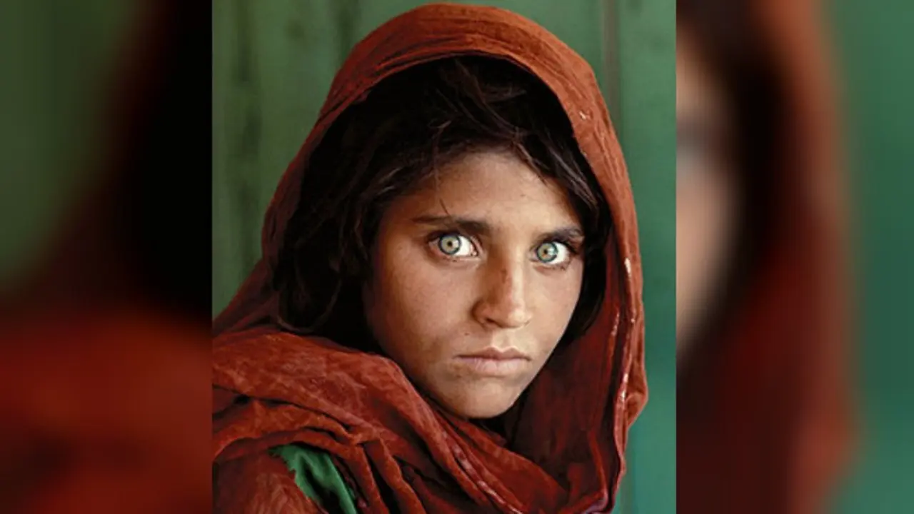 'Gadis Afghan' Ikon Pengungsi Ditangkap di Pakistan 