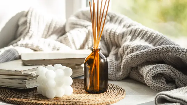 Bikin Betah di Kamar! 5 Wangi Aromaterapi Ini Ampuh Buat Mood Auto Naik [Dok/freepik.com]