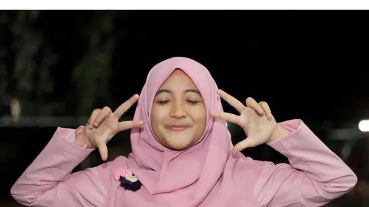 6 Potret Lawas Arafah Rianti di Awal Karier, Kini Bisa Beli Mobil dan Rumah