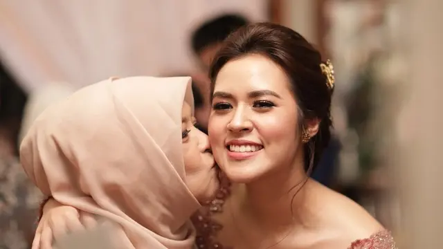 Selalu Jadi Support System Kuat Bagi Raisa