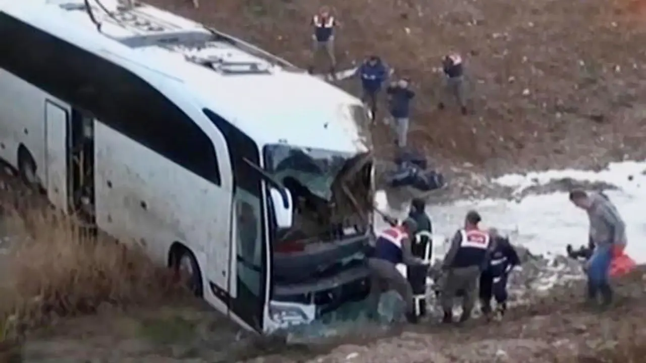 VIDEO: Kecelakaan Maut Bus Pengungsi di Turki, 6 Orang Tewas