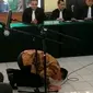 Bupati nonaktif Rokan Hulu Suparman sujud syukur atas putusan bebas dari PN Tipikor, Pekanbaru.