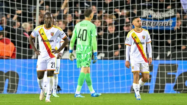Lens