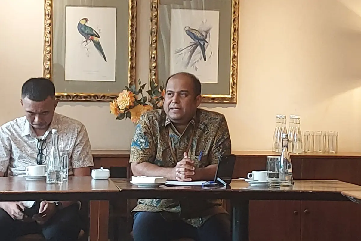 Sekretaris Perusahaan PT Timah Tbk Abdullah Umar Baswedan (kanan) dalam Media Gathering di Jakarta, Rabu (10/5/2023). (Arief/Liputan6.com)