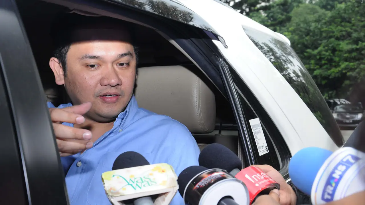 Farhat Abbas Datangi Guru Spiritual Ahmad Dhani di Jawa Timur?