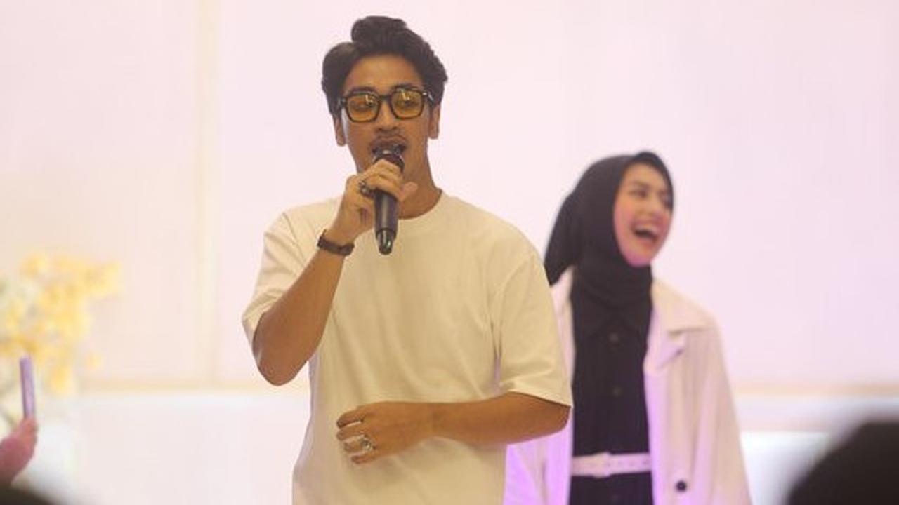 Jawaban Tegas Abidzar Al Ghifari Dijodoh-jodohkan Penggemar dengan Sintya Marisca: Sejak Kapan AKu Cocok Sama Dia