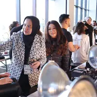 MUA asal Cirebon Indah Aini mengusung konsep makeup pop up color di New York Fashion Week (Foto: Dok. Indah Aini)
