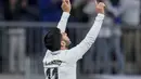 Penyerang Real Madrid, Marco Asensio berselebrasi seteleh mencetak gol ke gawang Elche selama pertandingan lanjutan La Liga Spanyol di stadion Santiago Bernabeu di Madrid, Spanyol, Kamis (16/2/2023). BMadrid menang telak atas Elche dengan skor 4-0. (AP Photo/Manu Fernandez)