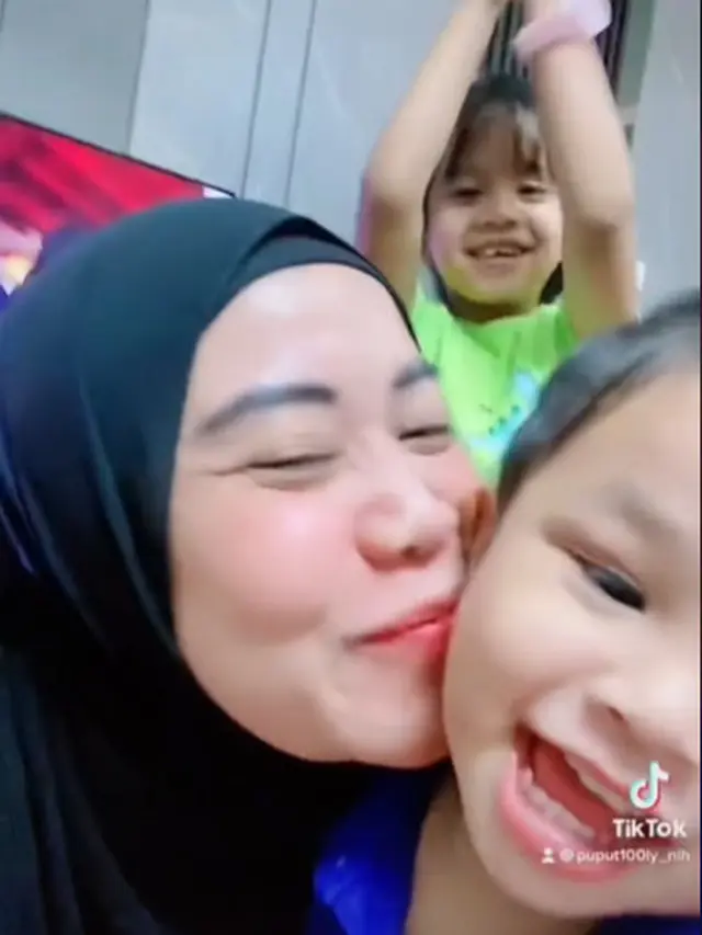 5 Momen Puput Mantan Istri Doddy Soedrajat Silaturahmi ke Rumah Haji Faisal