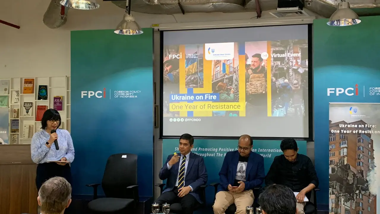 Diskusi FPCI bertajuk “Ukraine on Fire: One Year of Resistance” pada Jumat (24/2/2023).(Dok: Benedikta Miranti)
