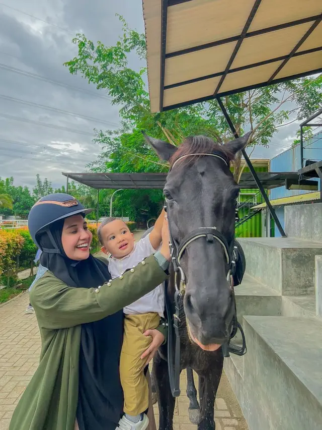 Ukkasya Anak Zaskia Sungkar dan Shireen Sungkar