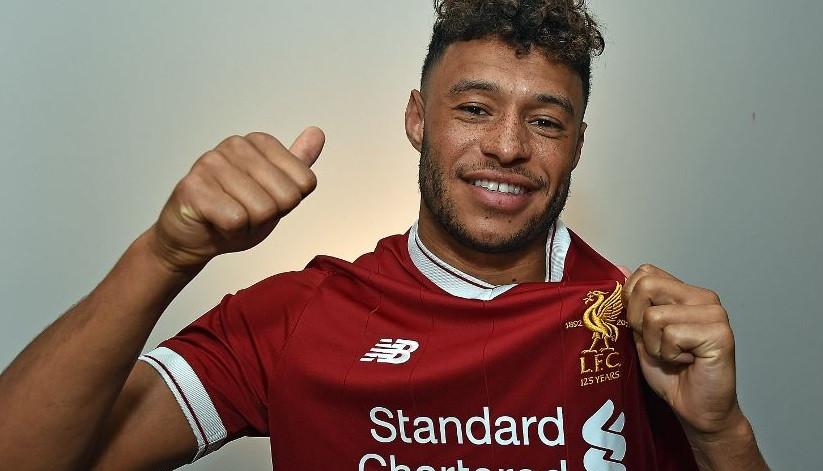 Alex Oxlade Chamberlain resmi berseragam Liverpool. (Liverpool). 