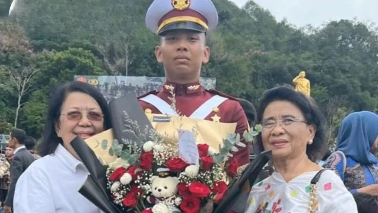 Selain kakak adik Tribrata, terlihat keluarga lainnya juga hadir untuk memberikan ucapan selamat sekaligus semangat.<br>