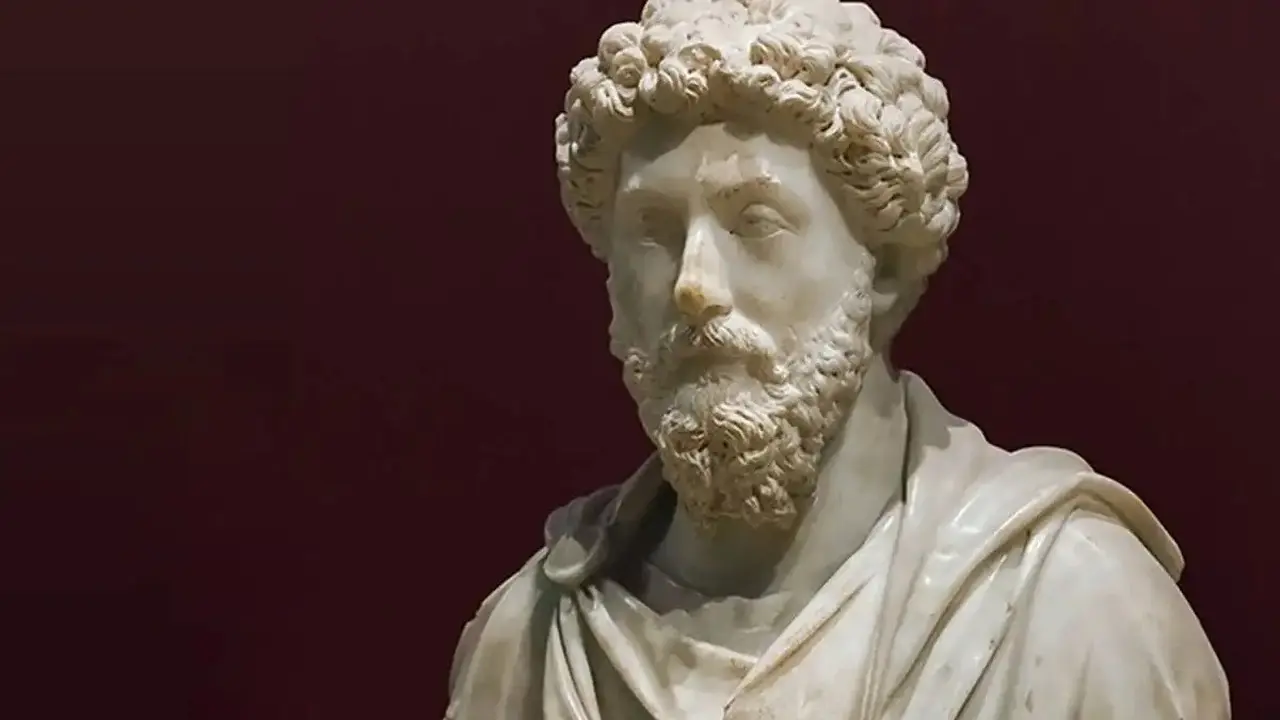 Patung Marcus Aurelius di Istanbul Technology Museum.