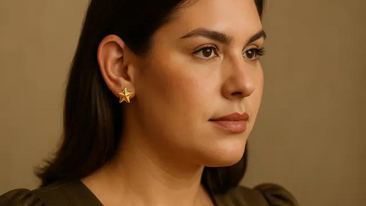 7 Rekomendasi Model Anting Emas yang Cocok untuk Telinga Tebal, Hindari Desain Simpel