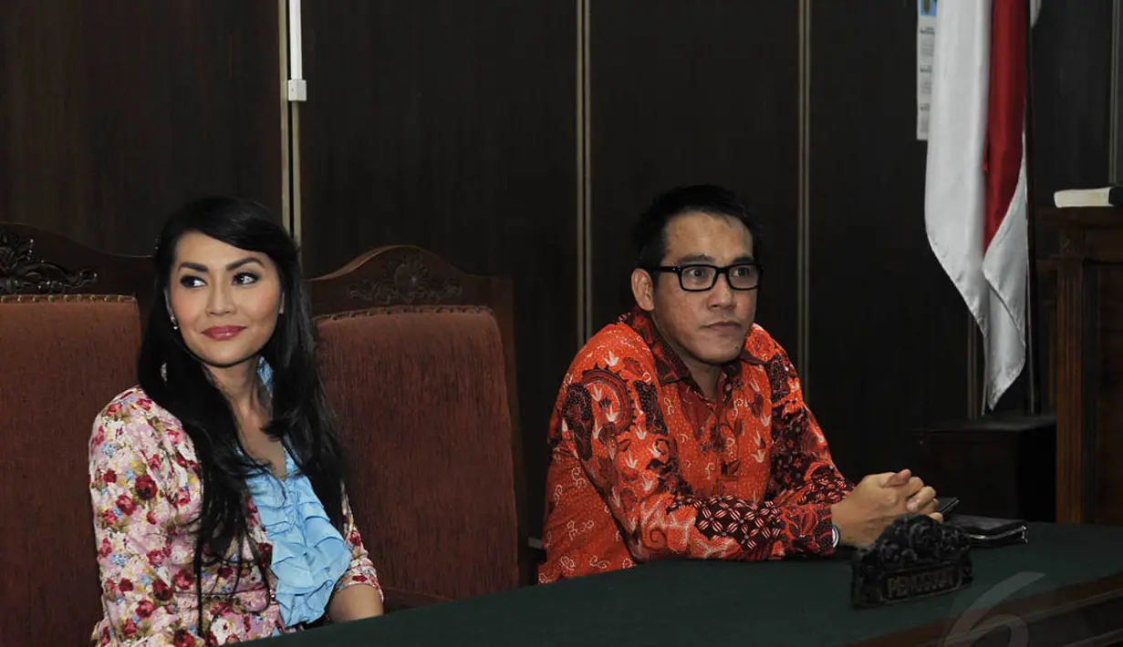 Sidang hari ini mengagendakan jawaban dari pihak Sandy Tumiwa selaku tergugat, Jakarta, (1/9/14). (Liputan6.com/Andrian M Tunay)