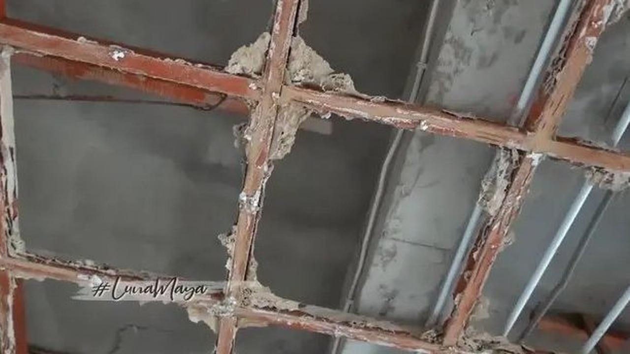 “Ini bener sudah sehancur-hancurnya, nanti mau dibongkar terus dibangun ulang,” jelas Luna Maya dalam video tersebut.