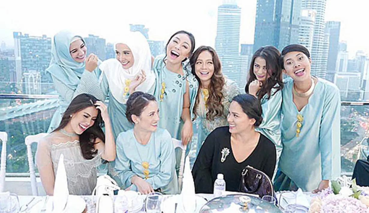 Bukan hanya itu, kekompakan mereka juga dibuktikan dengan para sahabat Bella yang tidak membocorkan tanggal pernikahan yang digelar secara tertutup dan intim ini. (Instagram/zaskiasungkar)