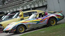 Mobil-mobil antik terlihat di JJ's US Car and Oldtimer Treffen, Schwechat, Austria, Sabtu (15/8/2020). JJ's US Car and Oldtimer Treffen merupakan pameran mobil antik yang diadakan di Schwechat pada 15 Agustus 2020. (Xinhua/Guo Chen)