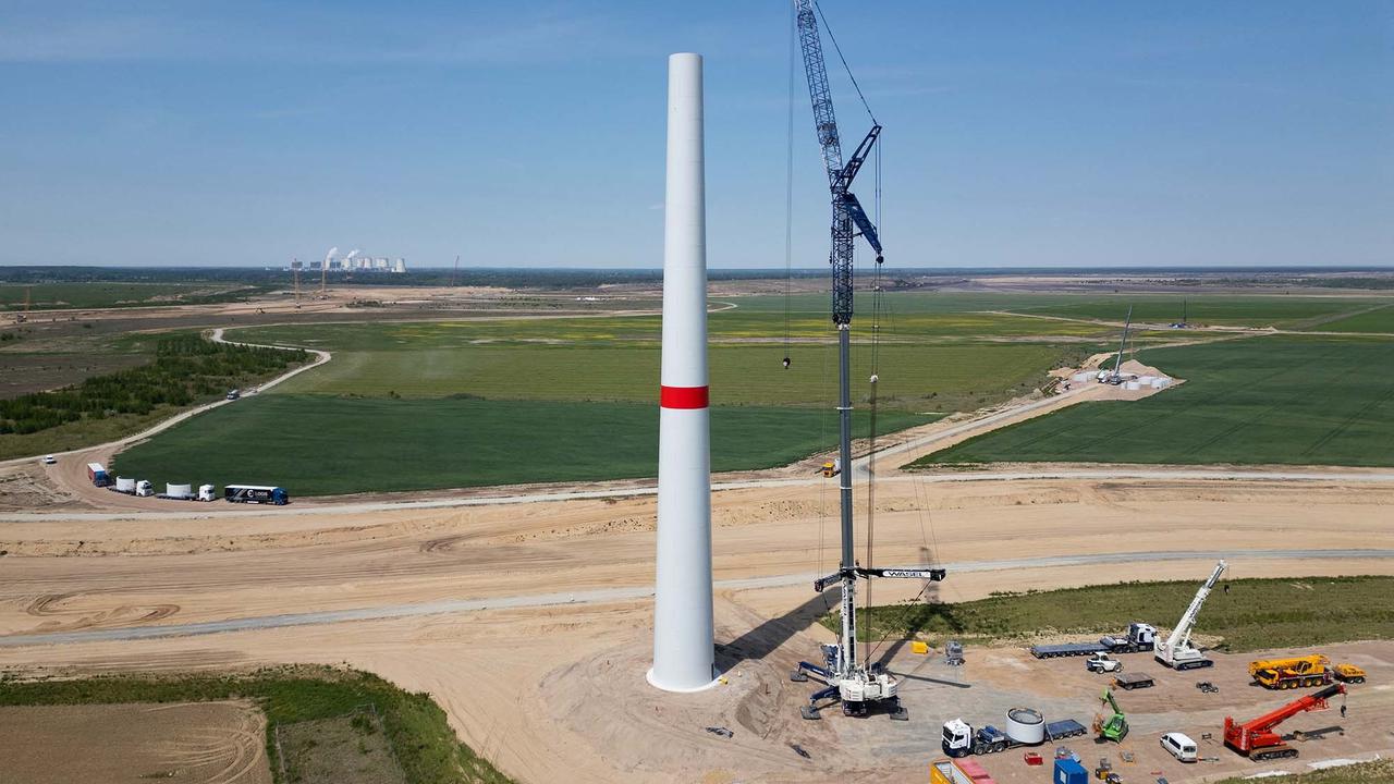 FOTO:  Intip Areal Bekas Tambang Batubara Diubah Menjadi Kawasan Sumber Energi Terbarukan Yang Hijau