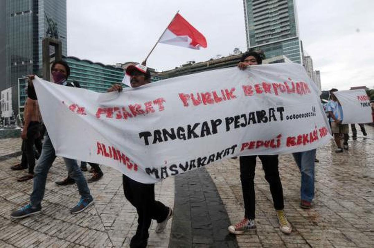 Demo anti-poligami di Bundaran HI