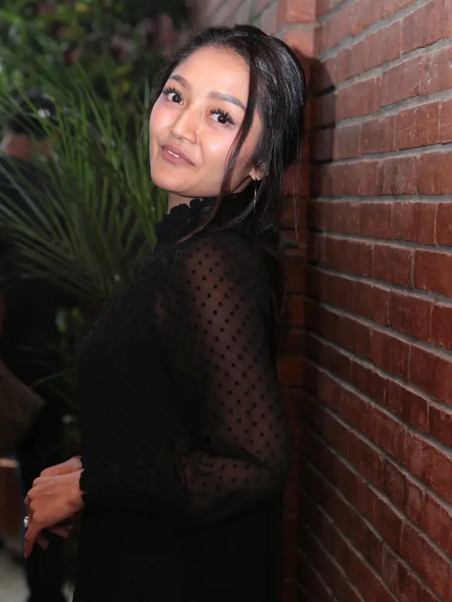 [Bintang] Siti Badriah Tak Masalah Kenakan Pakaian Murah