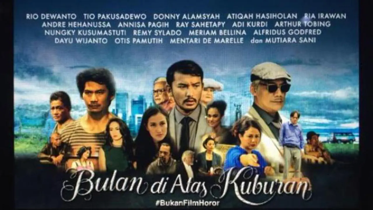 Bulan di Atas Kuburan 