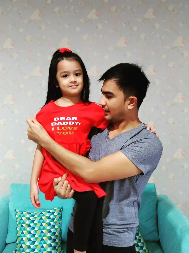 Potret kebersamaan Shandy Syarif dan Anak