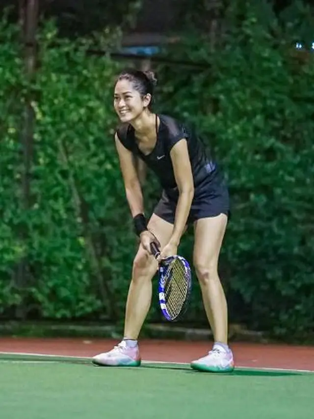 Prisia Nasution bermain tenis (Instagram/prisia)