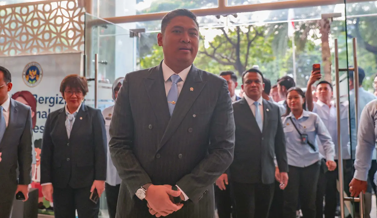 Kepala Badan Gizi Nasional (BGN) Sudaryono saat tiba di Gedung BGN, Jakarta, Rabu (22/07/2026).