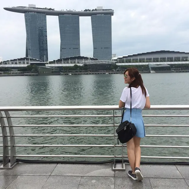 Jennifer Eve saat di Singapura (Foto: Instagram/@jennifereve99)