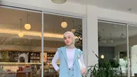 5 Tips Padu Padan Outfit Kerja Wanita Berhijab 2025, Bikin Penampilan Makin Fresh dan Rapi