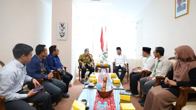 Rektor UNIDA Gontor Apresiasi Profesionalisme BAZNAS dalam Penyaluran Dana Umat