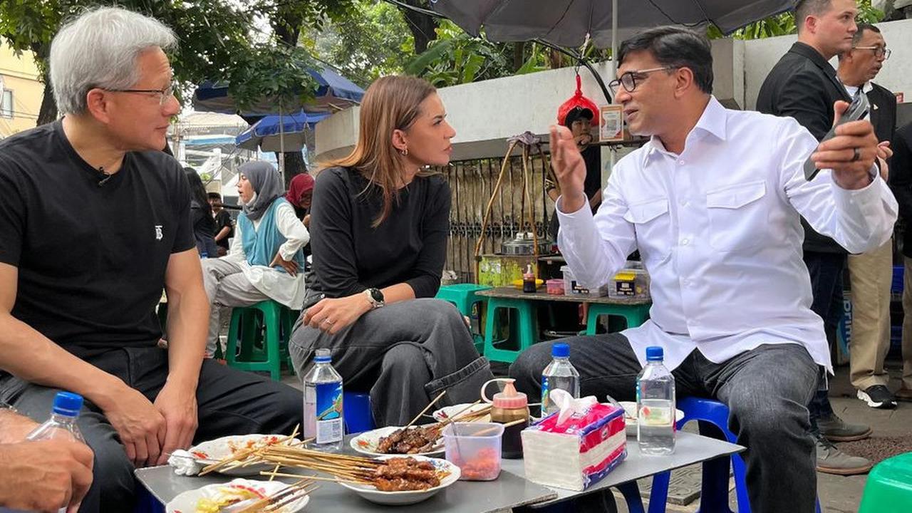 Potret Orang Kaya Dunia Berharta Rp2.000 Triliun Makan Gultik di Kawasan Blok M