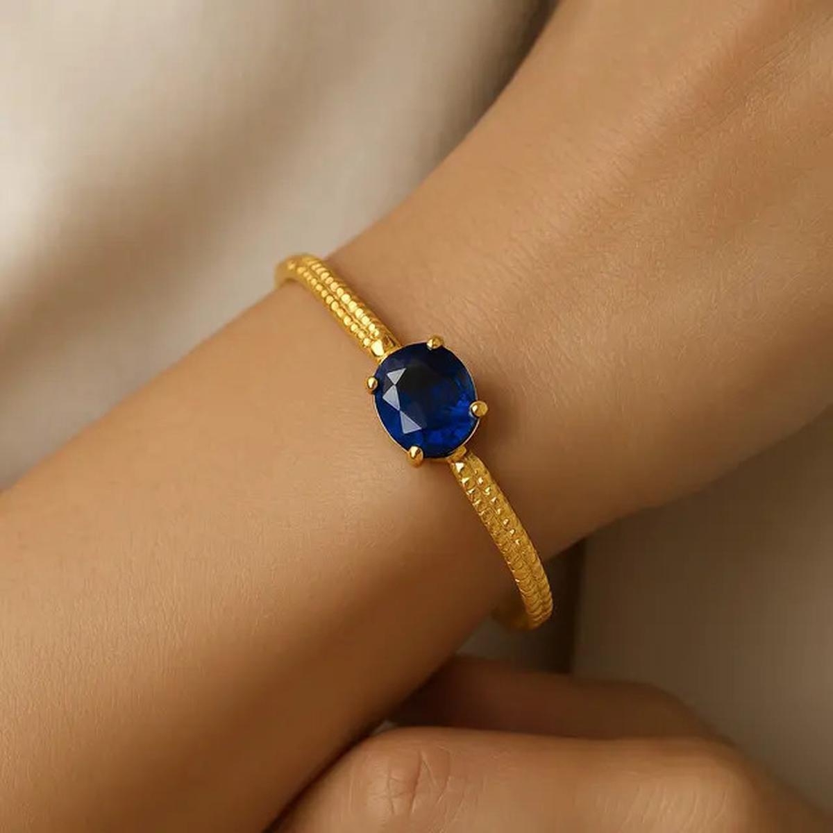 Lebih Baik Beli Dua Gelang Ringan atau Satu yang Lebih Mewah? Simak Dulu Ini