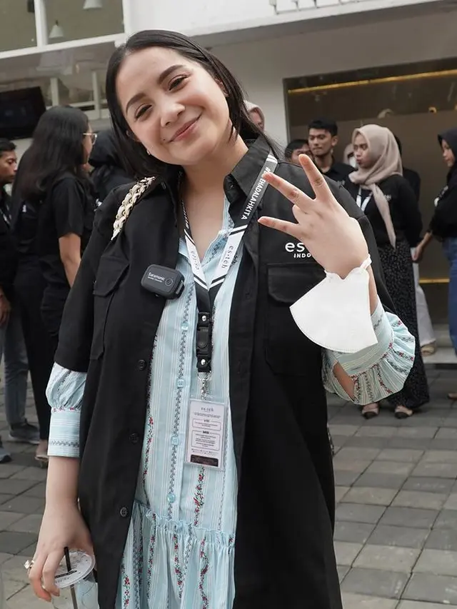 Nagita Slavina saat Tim Manajemen Esteh Indonesia