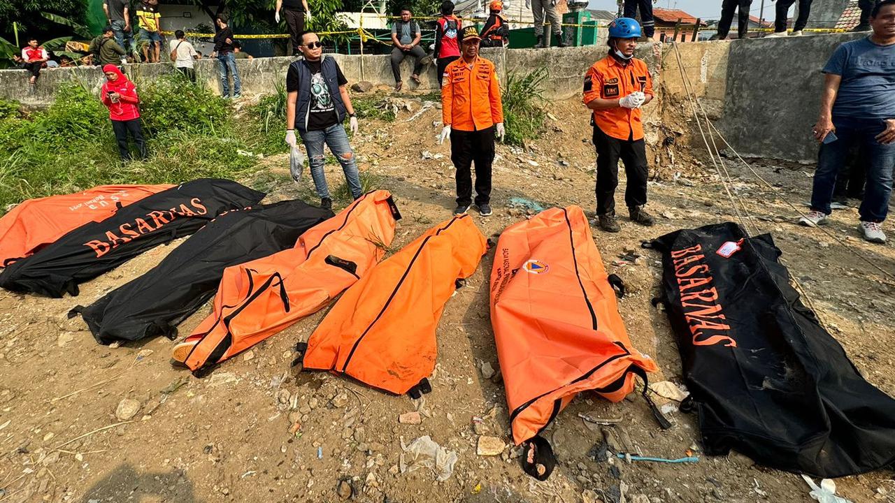 Selain 7 Tewas, Ternyata Ada 4 Remaja Sempat Diselamatkan usai Terjun ke Kali Bekasi