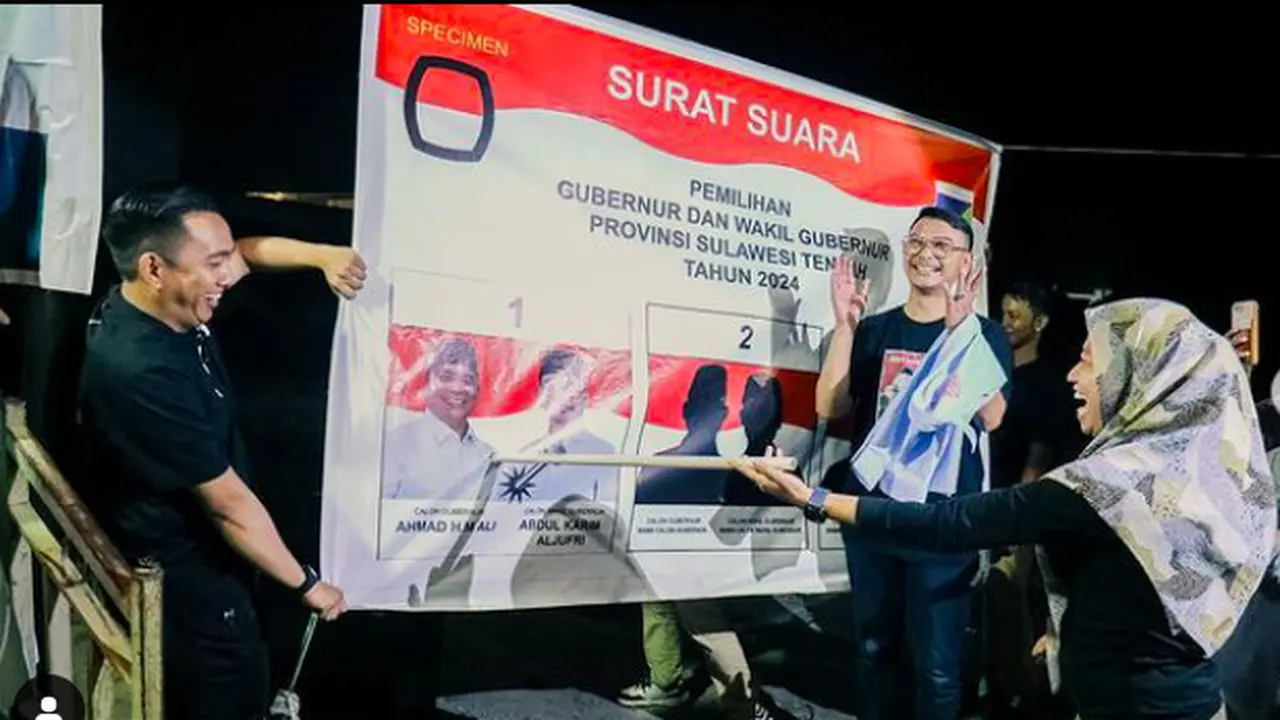 Calon  Wakil Gubernur Sulawesi Tengah (Sulteng) nomor urut 1 Abdul Karim Aljufri (AKA) saat melakukan kampanye bertemu dengan warga. (Istimewa)