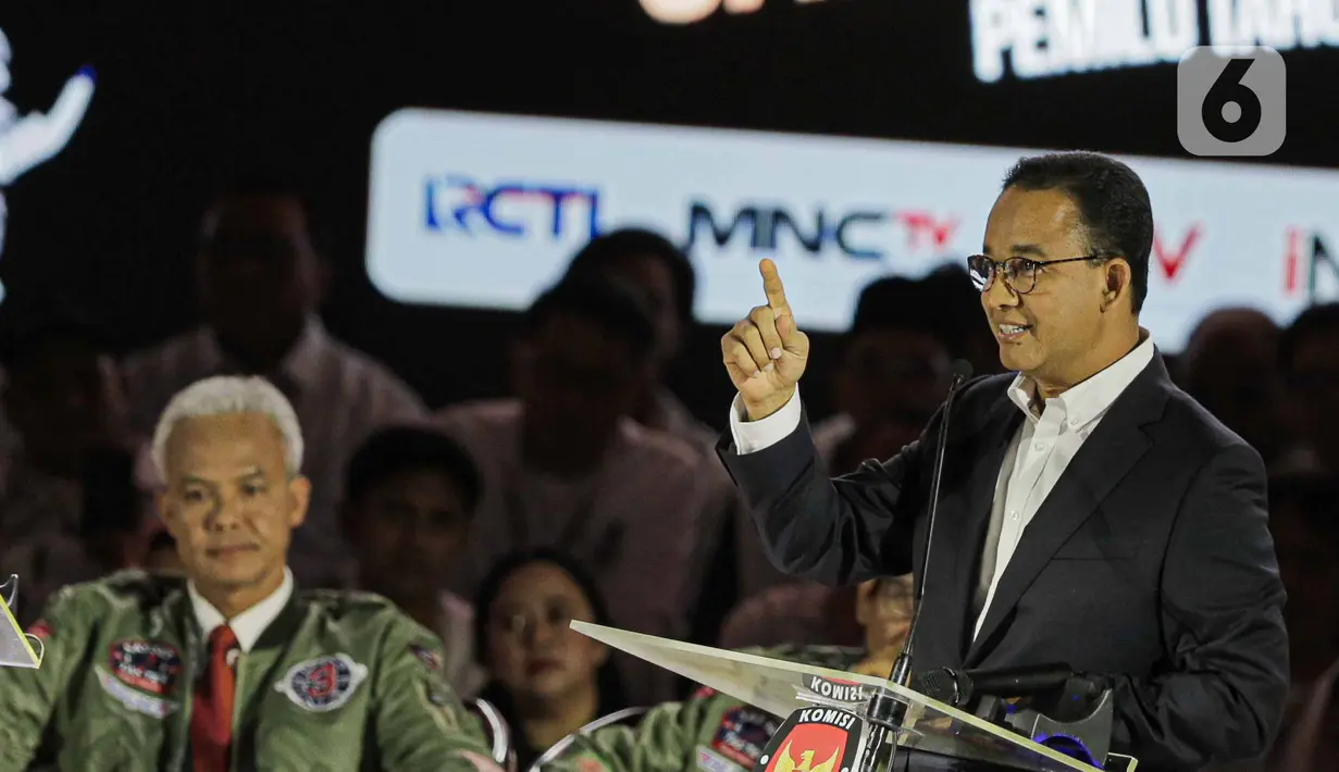 <p>Capres nomor urut 01 Anies Baswedan saat beradu gagasan dalam debat ketiga Capres Pemilu tahun 2024 di Istora Senaya, Jakarta, Minggu (7/1/2023). (Liputan6.com/Faizal Fanani)</p>