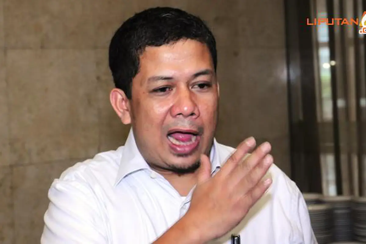 Fahri Hamzah PKS Berkicau `MelawanLupa`, Sindir Mega dan Jokowi?