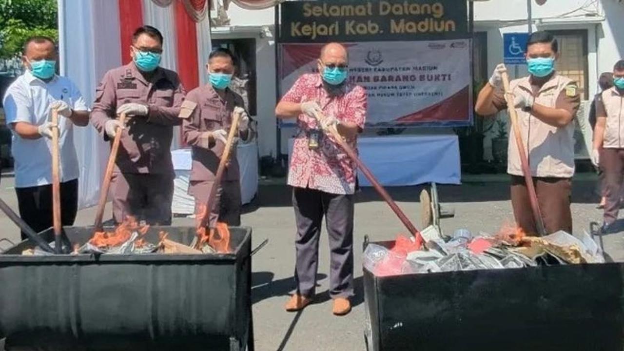 Kejari Madiun Musnahkan 1,1 Kg Sabu, Wujud Komitmen Berantas Narkoba