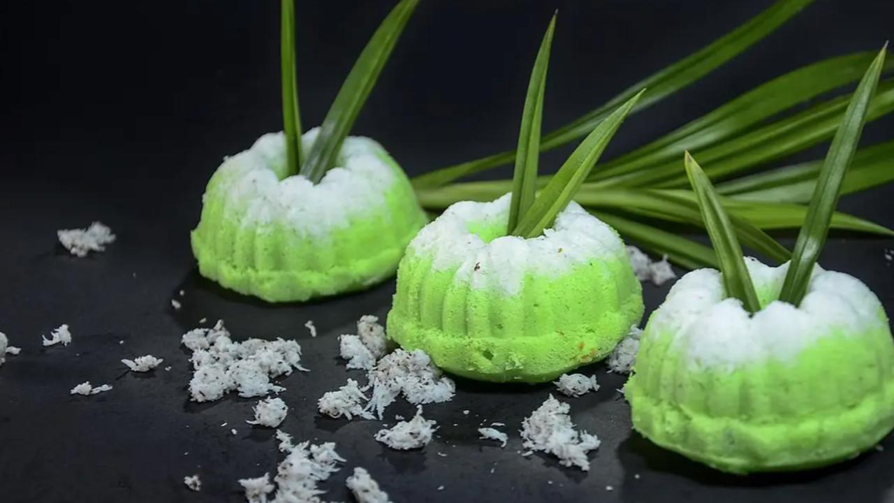Berapa Kalori dan Nutrisi dari Kue Putu Ayu? Kalori yang Perlu Diwaspadai dalam Setiap Suapan