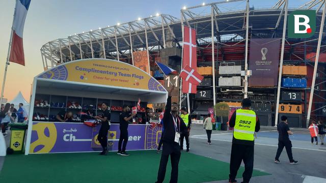 Bagi-bagi Bendera Gratis di Piala Dunia 2022