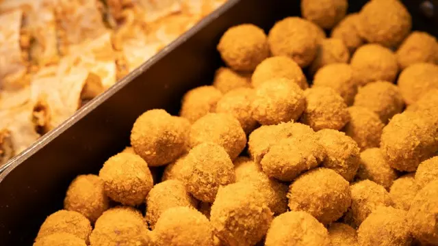 Ilustrasi Tahu Bulat (Photo by Lee c on Pexels)