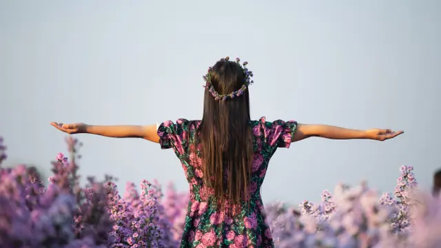 Bukan Balasannya, Tetapi Perasaan Cinta Itu Sendiri yang Membuat Bahagia