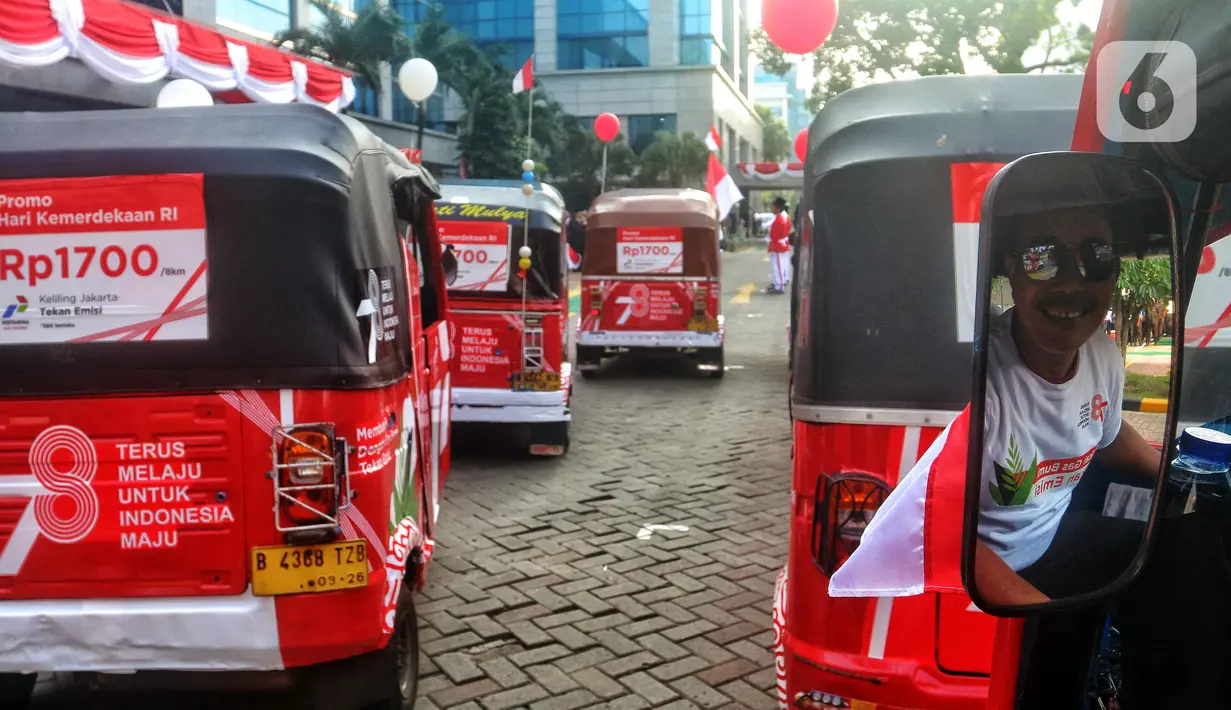 Dengan adanya kegiatan tersebut diharapkan dapat meningkatkan kesadaran masyarakat menggunalan transportasi umum berbahan gas dan berkontribusi untuk kualitas udara yang lebih baik. (Liputan6.com/Angga Yuniar)