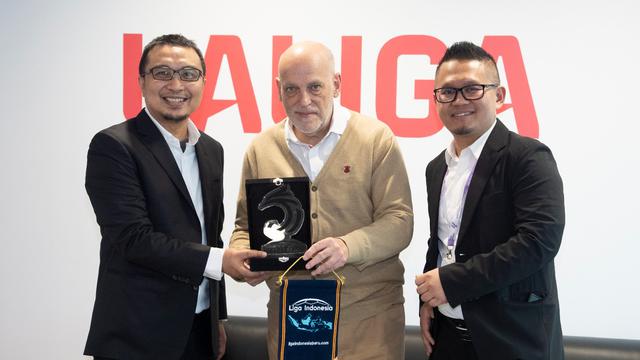 PT Liga Indonesia Baru mengunjungi kantor pusat La Liga di Madrid dan bertemu dengan presiden, Javier Tebas.