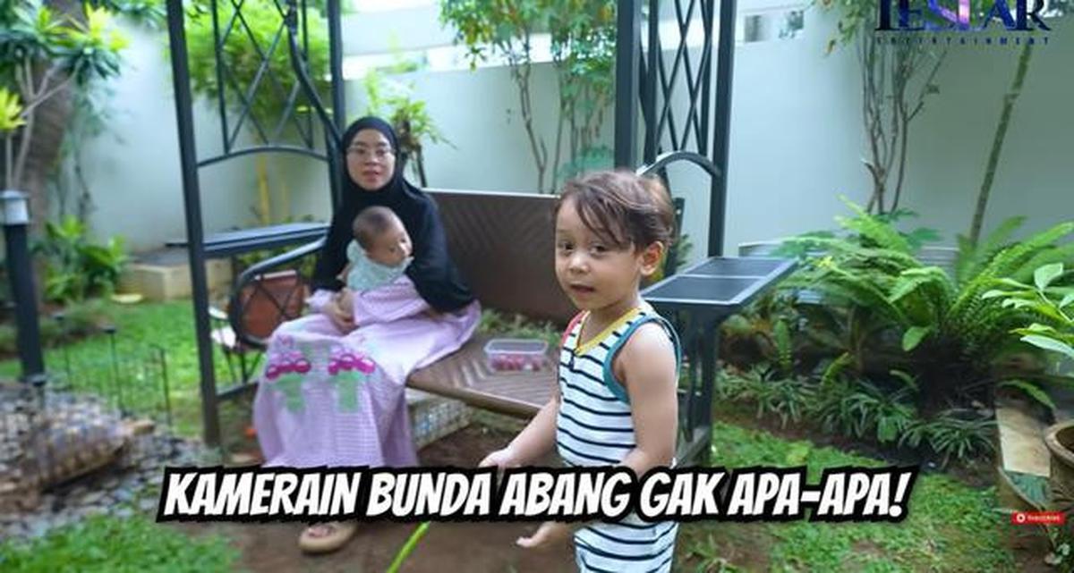 7 Potret Taman Rumah Lesti Kejora yang Minimalis dan Asri, Jadi Spot Favorit bareng Keluarga