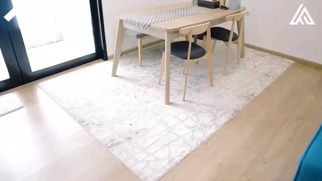 Area Makan yang Terhubung ke Dapur